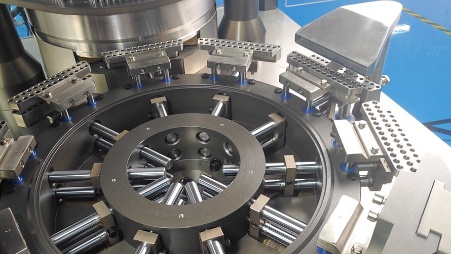 oil-free bearings capsule machine