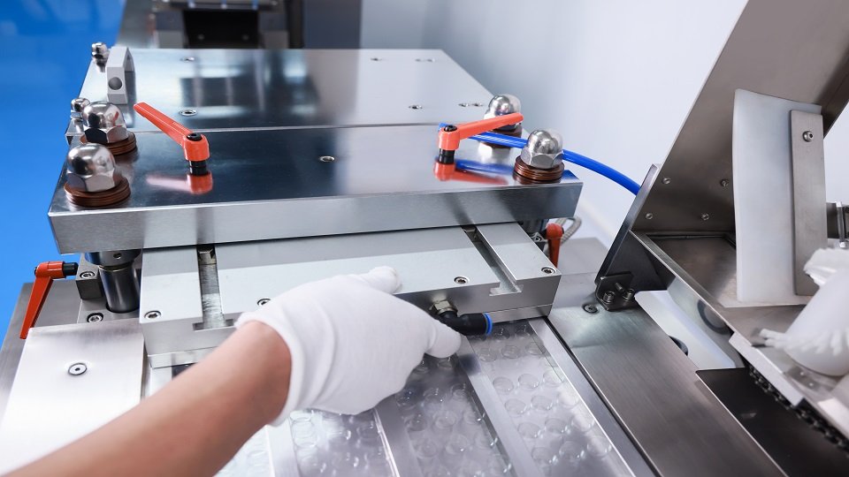 Pull-out slot design of Rich Packing&rsquo;s Blister Packing Machine