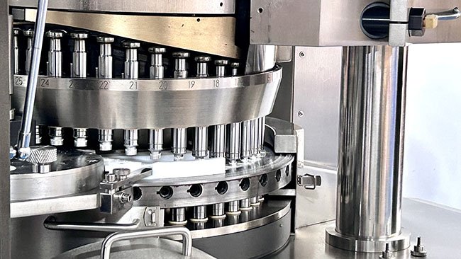 Máy in viên tốc độ cao mang lại những lợi ích gì ngoài năng suất?